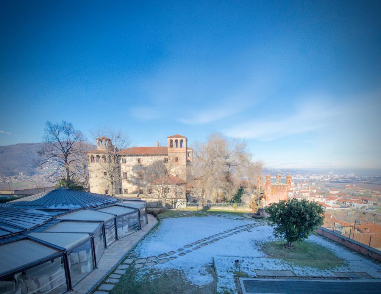 Hotel Castello Rosso Costigliole Saluzzo Esterno foto