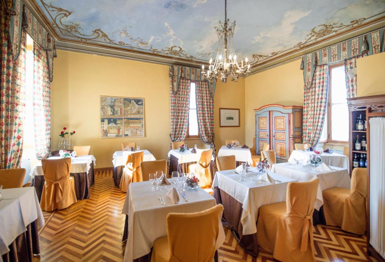 Hotel Castello Rosso Costigliole Saluzzo Esterno foto