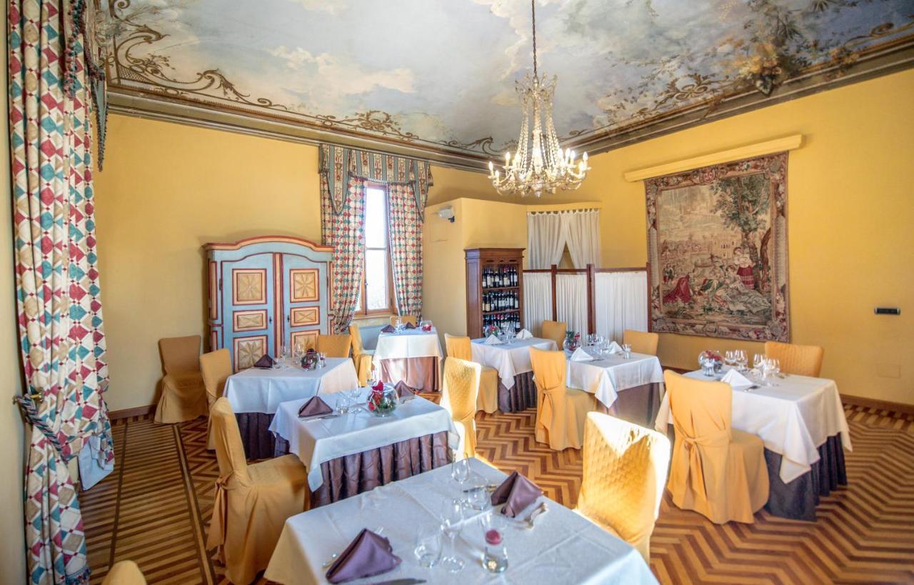 Hotel Castello Rosso Costigliole Saluzzo Esterno foto