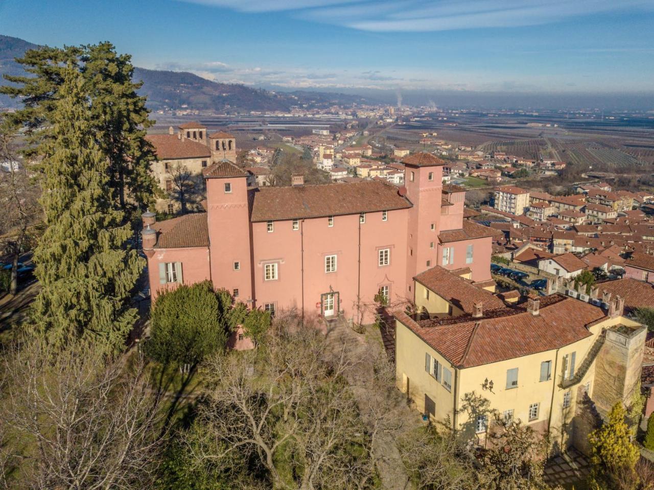 Hotel Castello Rosso Costigliole Saluzzo Esterno foto